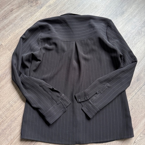 Express Black Striped Portofino Women's Button Up Shirt - Size Small - Picture 4 of 9
